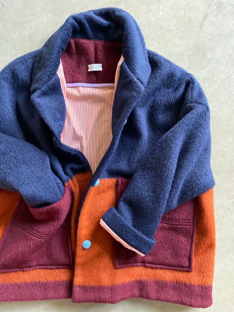 crocus cappottino in lana, blu bordeaux e arancione scuro - immagine 6