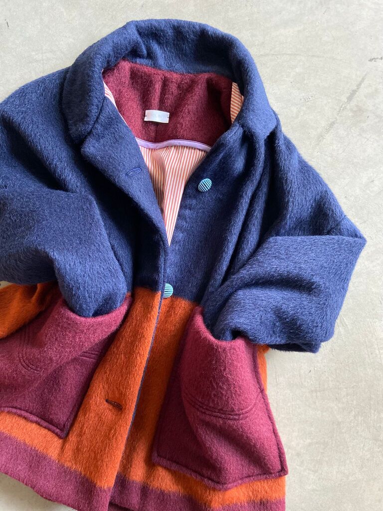 crocus cappottino in lana, blu bordeaux e arancione scuro - immagine 5